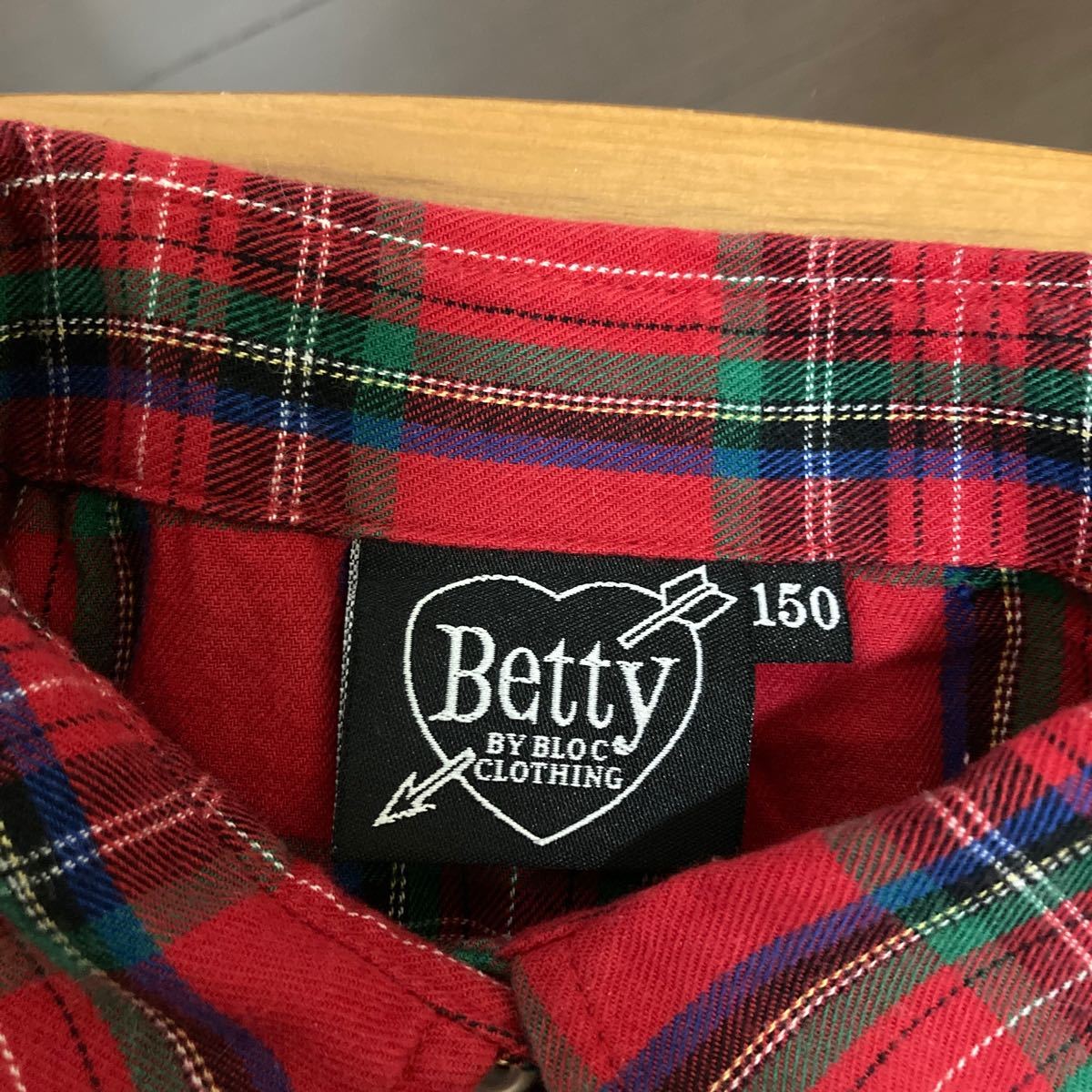 Betty チェックシャツ150