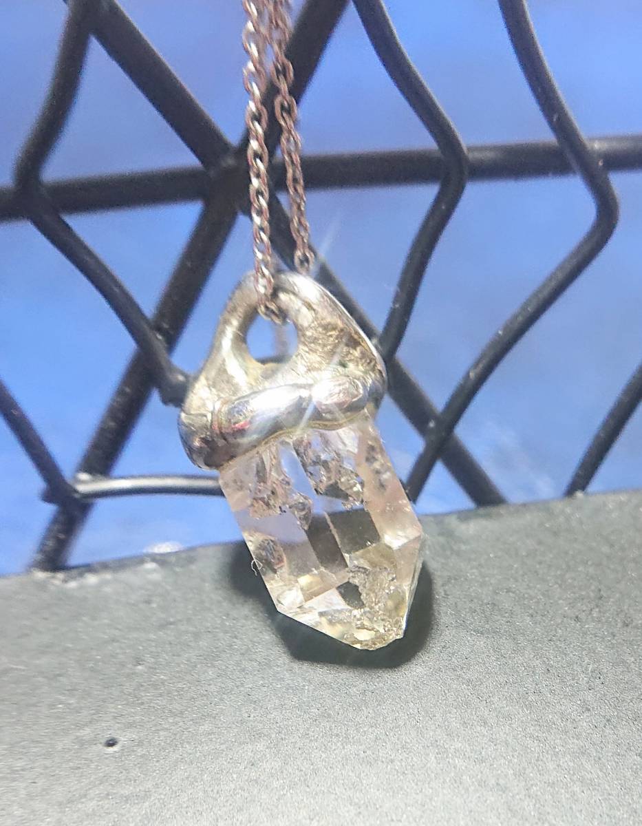  water .. real is -kima- diamond & silver. pendant necklace / author original 1 point thing /. keep water entering crystal / is -kima- diamond 