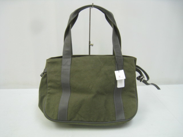 生まれのブランドで 未使用 新品 定価28600円 カーキ 牛革 レザー 持ち手 キャンバス トートバッグ レキップ ヨシエイナバ L'EQUIPE トートバッグ 生まれのブランドで 未使用 新品 定価28600円 カーキ 牛革 レザー 持ち手 キャンバス トートバッグ レキップ ヨシエイナバ L'EQUIPE トートバッグ