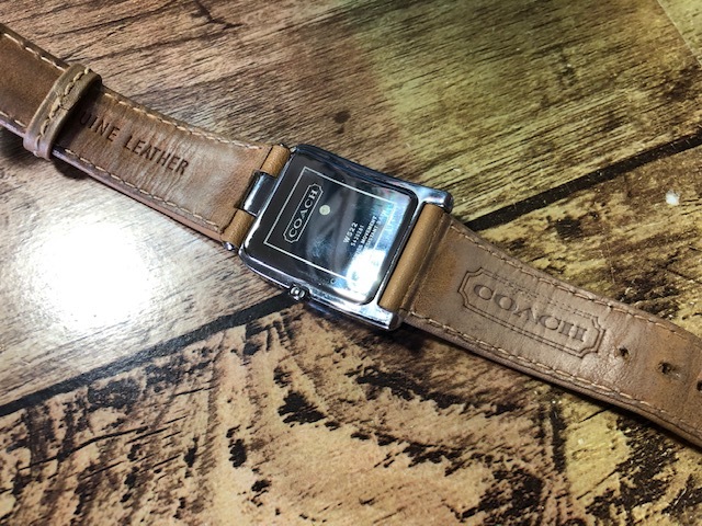 AK0516 хороший редкость COACH Coach SWISS MADE W522 серебряный Camel серия оригинальный кожа ремень + оригинальный хвост таблеток кварц наручные часы 