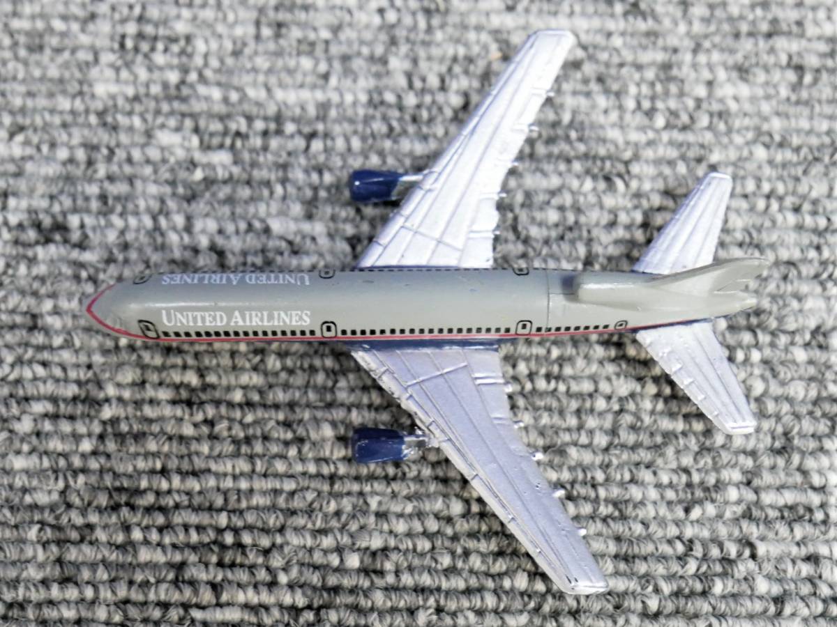 #UNITED AIRLINES United Airlines L-1011* aircraft / airplane minicar [ total length 9cm]#