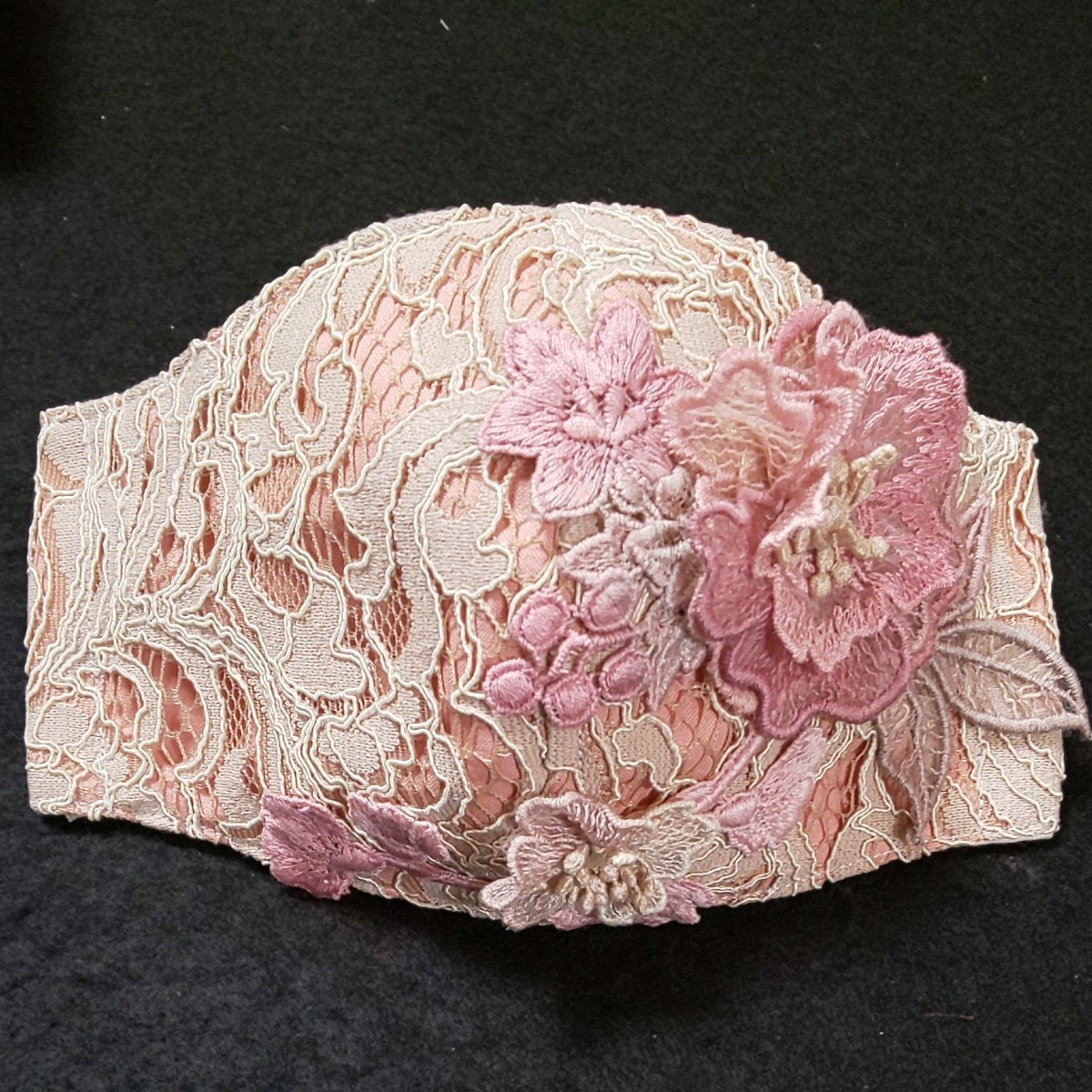 pink.pinkハンドメイド 花モチーフレース立体インナー