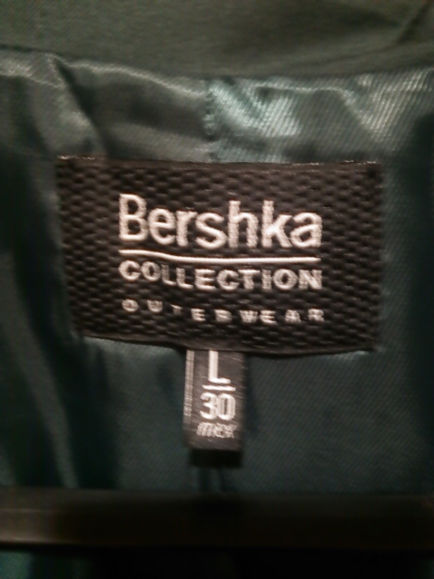 Bershka テイラードジャケット ポリレーヨン 送料２３０円の画像2