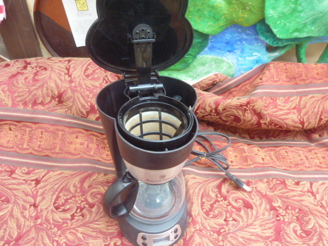コーヒーメーカー　繰り返し使用可能な濾過メッシュ方式　ぺーパーも可　保温・プログラム仕様　動作品 Russell Hobbs 　5人用_画像4
