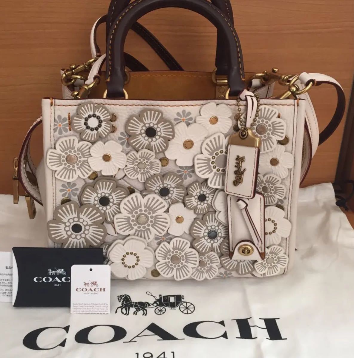 COACH コーチ　2wayバッグ　ティーローズ レザー　ショルダー バッグ フラワー　アップリケ　美品