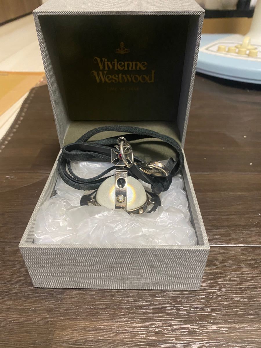 vivienne westwood 400個限定 ホワイトパールオーブライター vivienne westwood 400個限定 ホワイトパールオーブライター