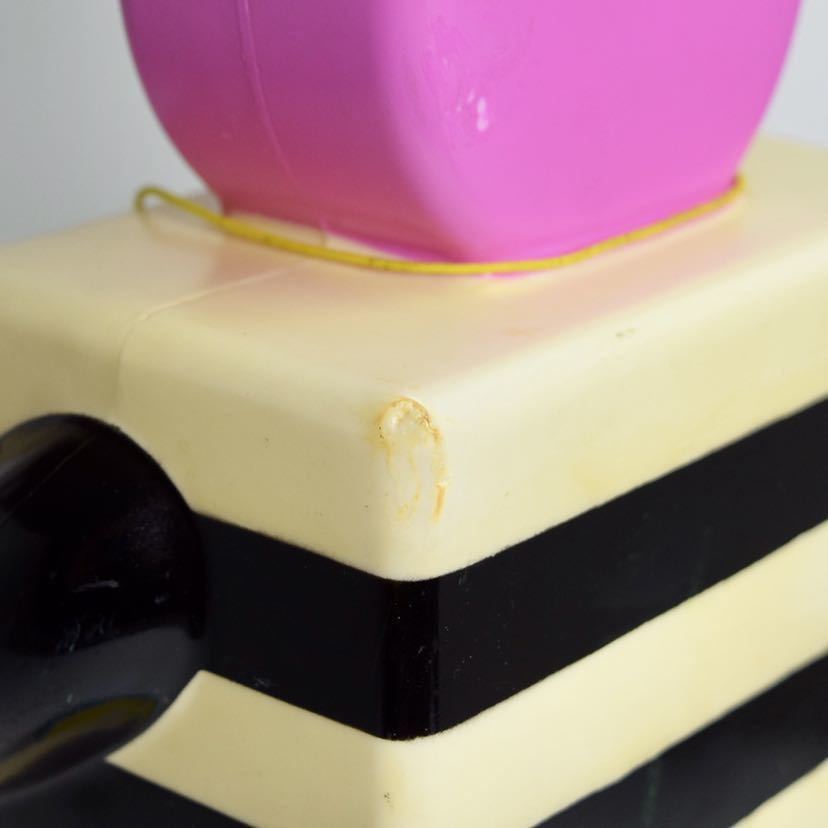 Bertie Bassett バーティ バセット イギリス 製菓 お菓子 貯金箱