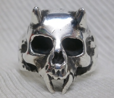 * Британия отверстие Mark * De Ville Skull кольцо 23 номер примерно 21g*VINTAGE STERLING SILVER 925 DEVIL SKULL RING* угол есть череп демон каркас кольцо 