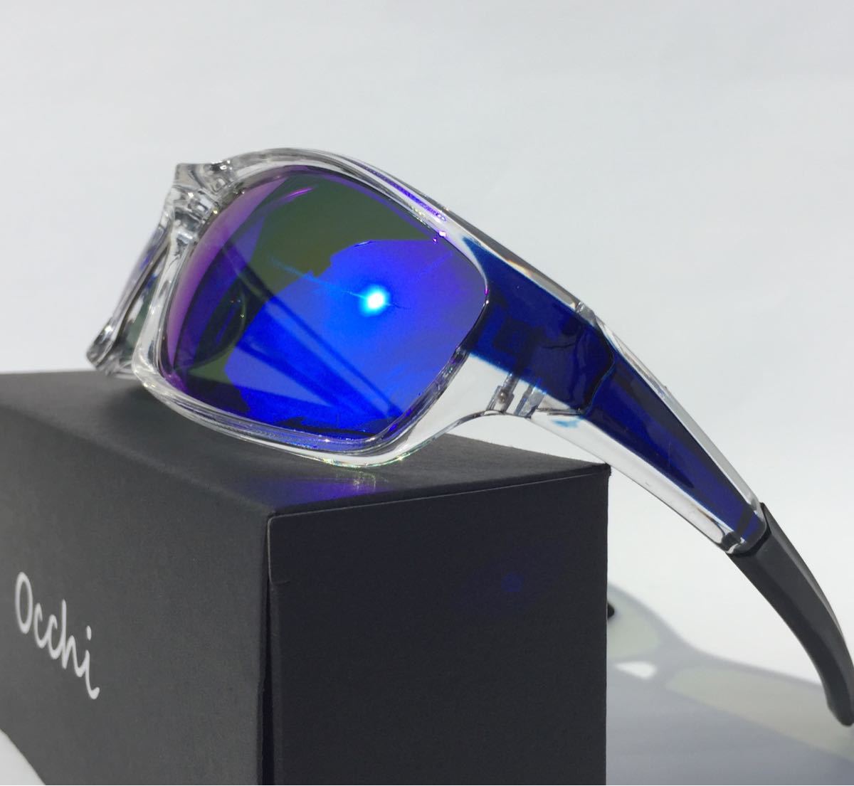 新品 OCCHI 偏光サングラス レンズUV400 軽量  ブルーミラー