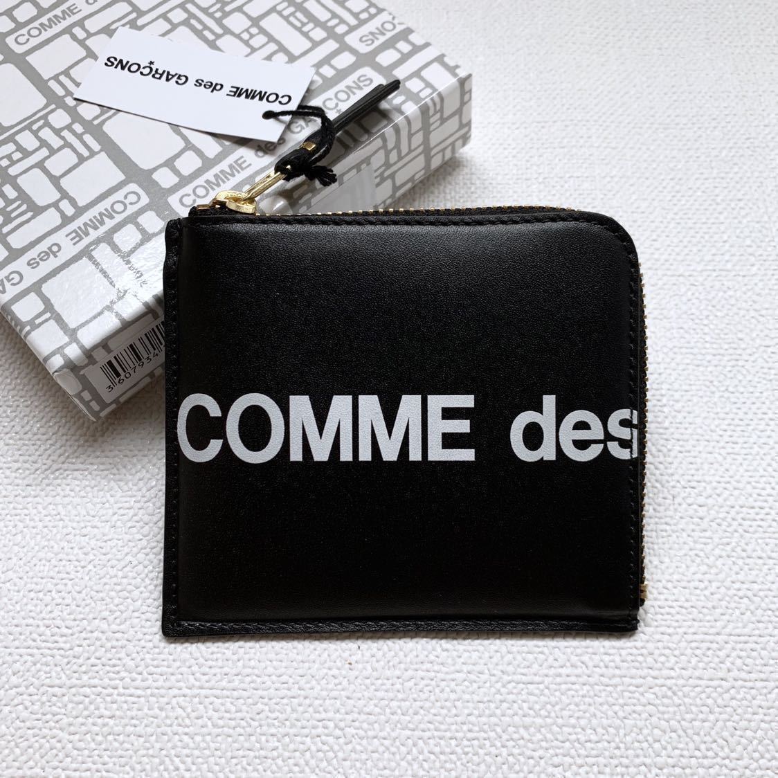 COMME des GARCONS ロゴ財布