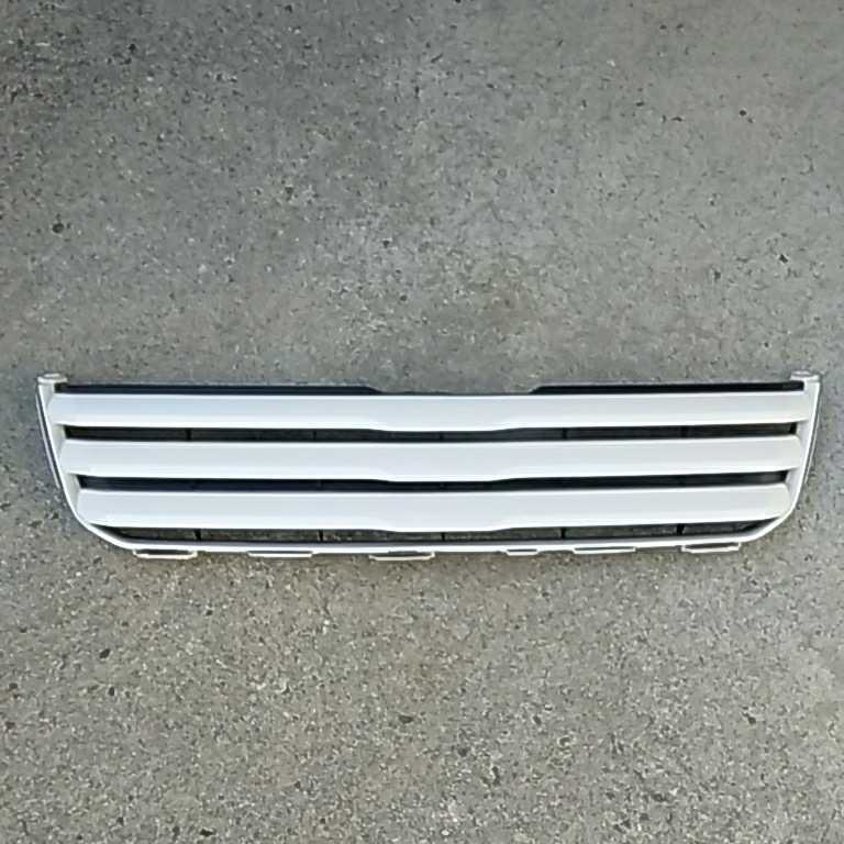  Noah 60 series original front grille pearl white 08423-28170 08423-28200 051