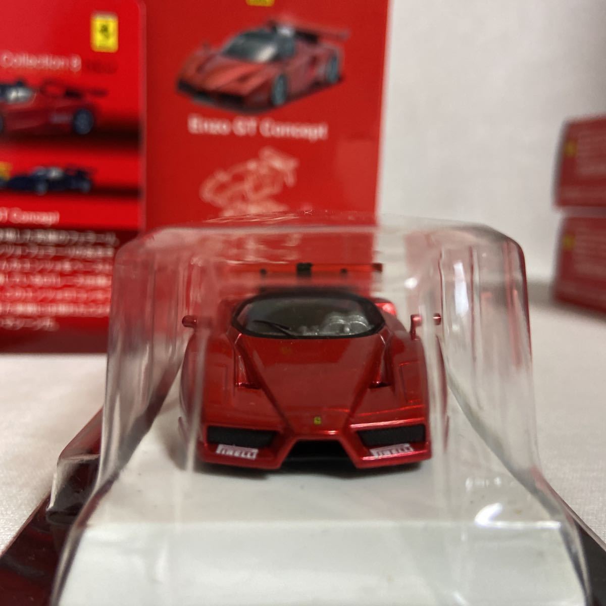 京商 1/64 Ferrari 50弾突破記念限定 Enzo GT Concept メタリック & 8 NEO エンツォ コンセプト レッド フェラーリ ミニカー モデルカー_画像4