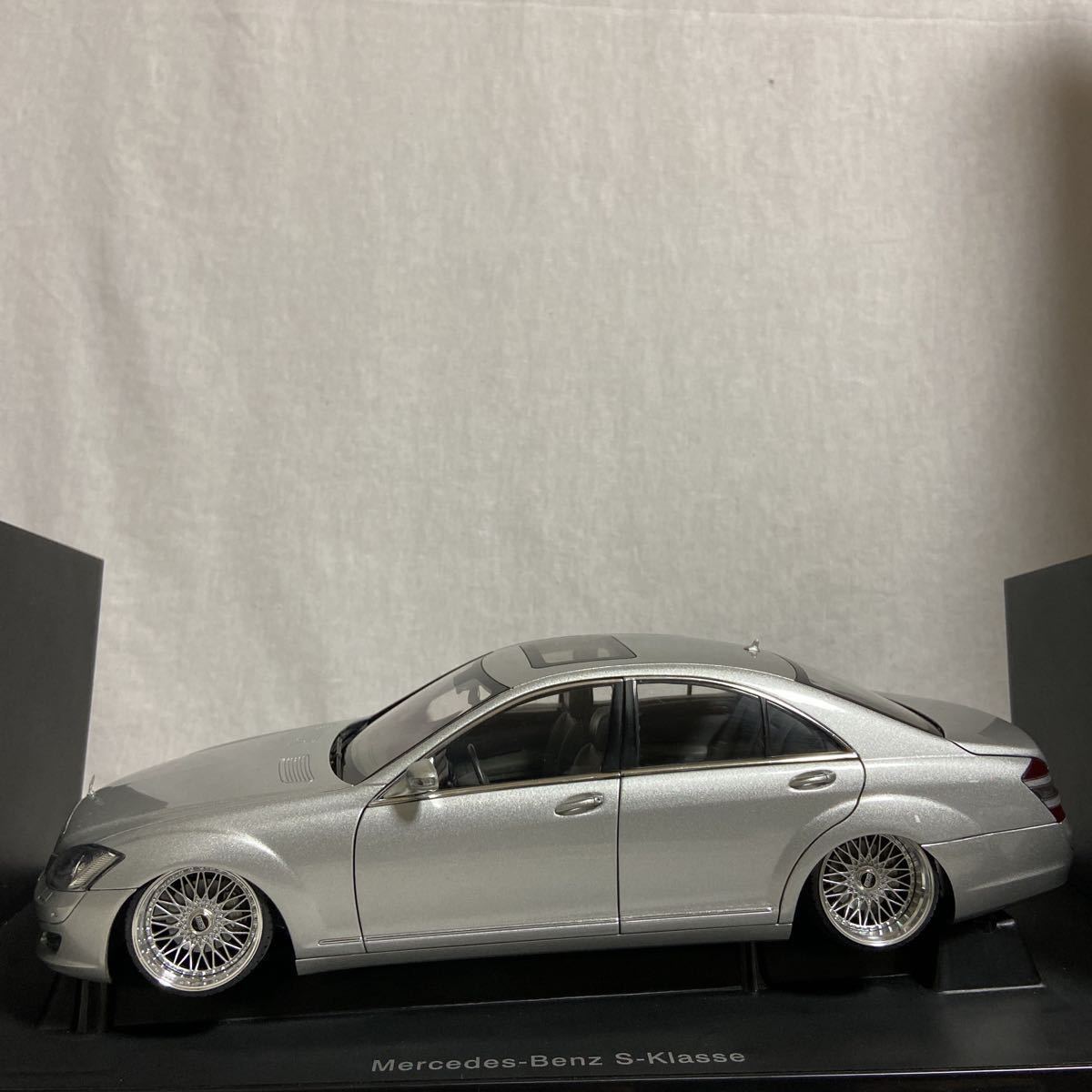 ターンでお ヤフオク! - 1/18 メルセデスベンツ Sクラス W221 カスタム