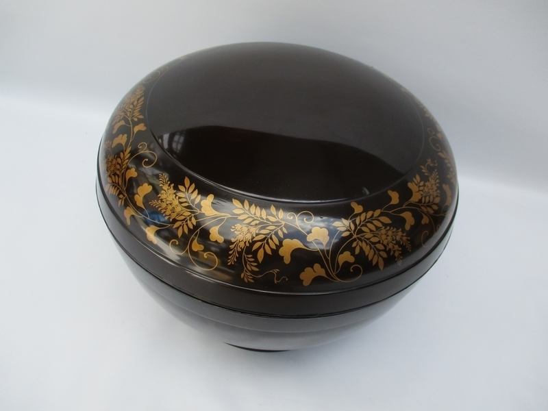 時代□蔵出し 行器(ほかい) シントコ お櫃 蔓草 蒔絵□ 天然木 漆 時代□蔵出し 行器(ほかい) シントコ お櫃 蔓草 蒔絵□ 天然木 漆