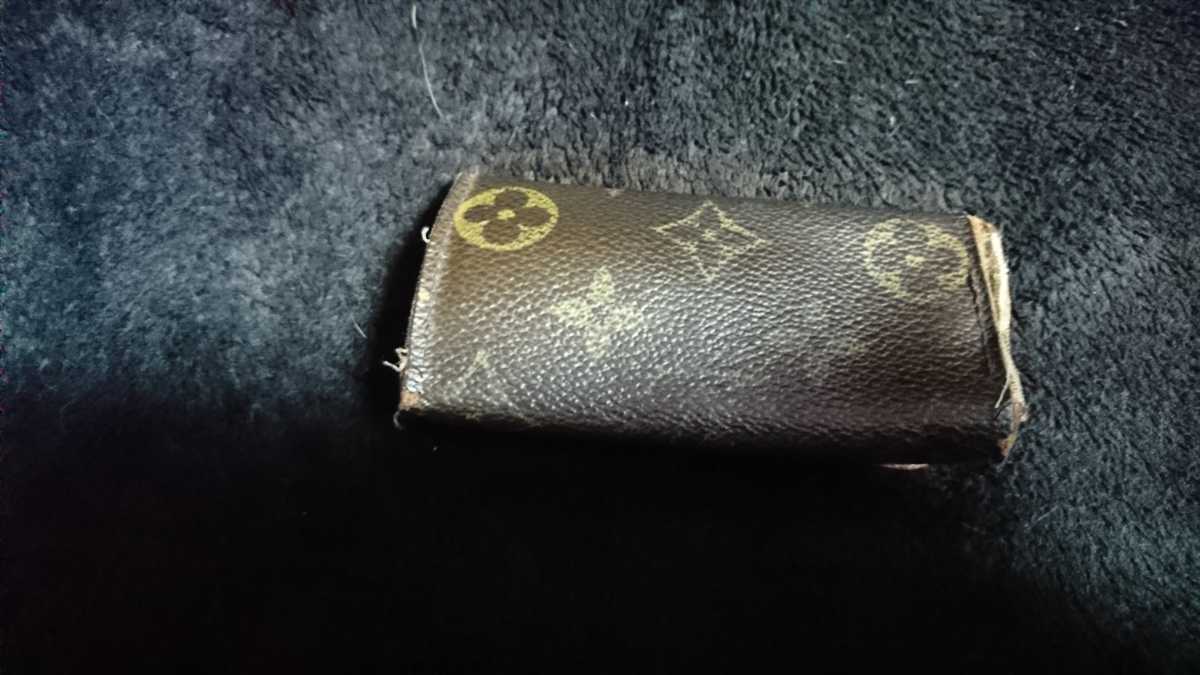 LOUIS VUITTON ルイヴィトン モノグラム ルイヴィトンキーケース 中古品 けっこう傷、痛み有り_画像2