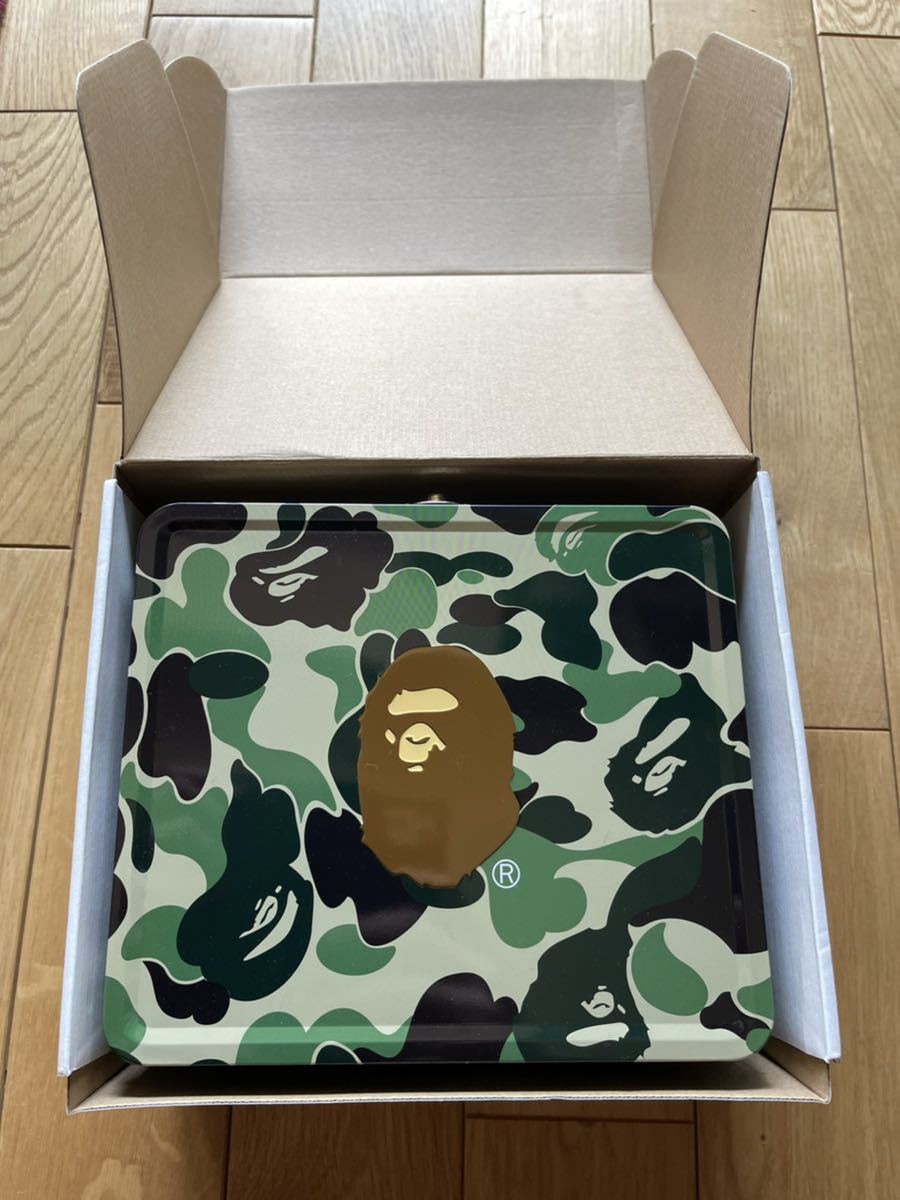 A BATHING APE 缶　ケース　新品