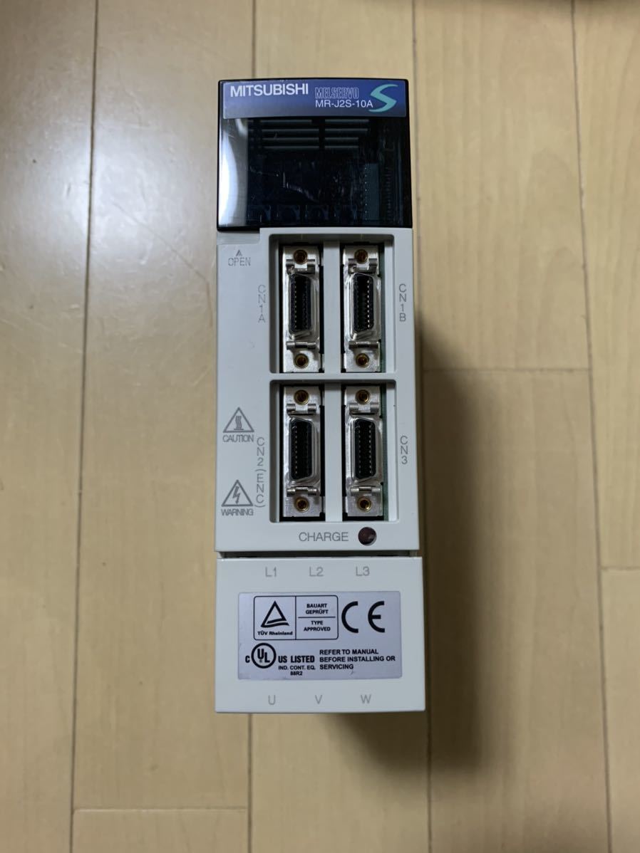 61%OFF!】 CJFT-Store 新品 MITSUBISHI 三菱 サーボアンプ MR-J4-40B