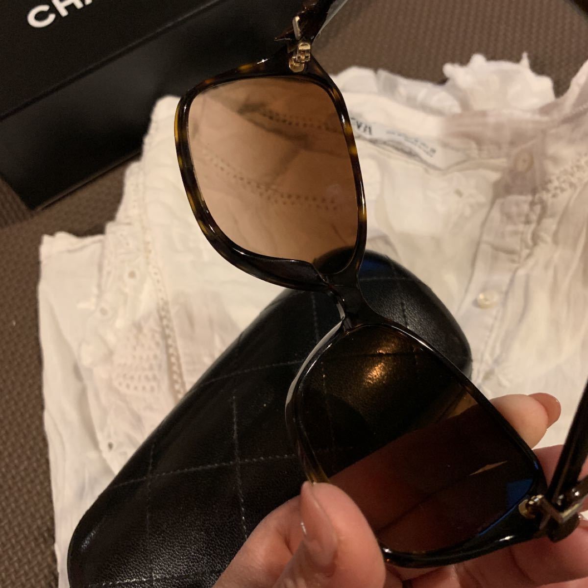 CHANEL 愛沢えみり 色違い シャネル リボン サングラス ブラウン CHANEL 愛沢えみり 色違い シャネル リボン サングラス ブラウン