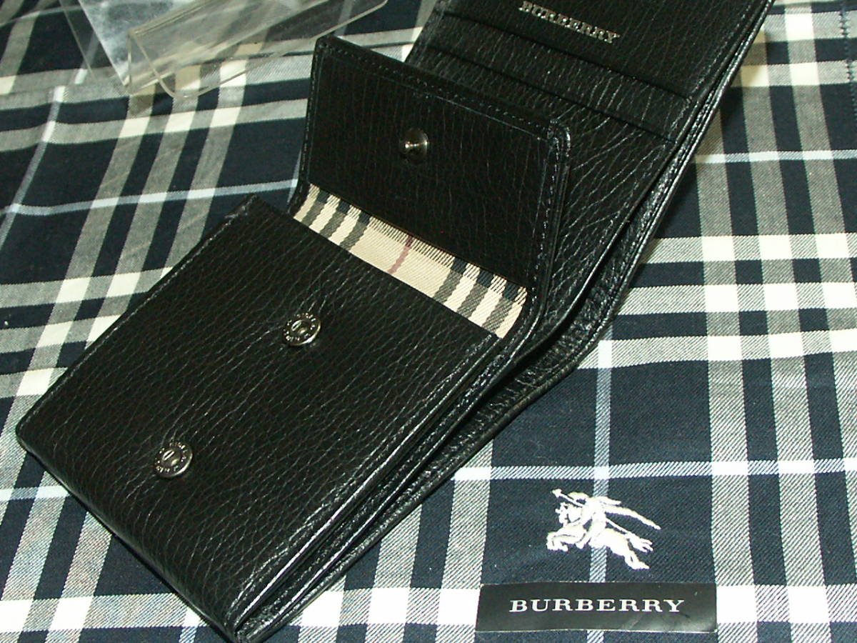 5604-09☆新品本物　BURBERRY　バーバリー　コンパクトサイズ　財布_画像2