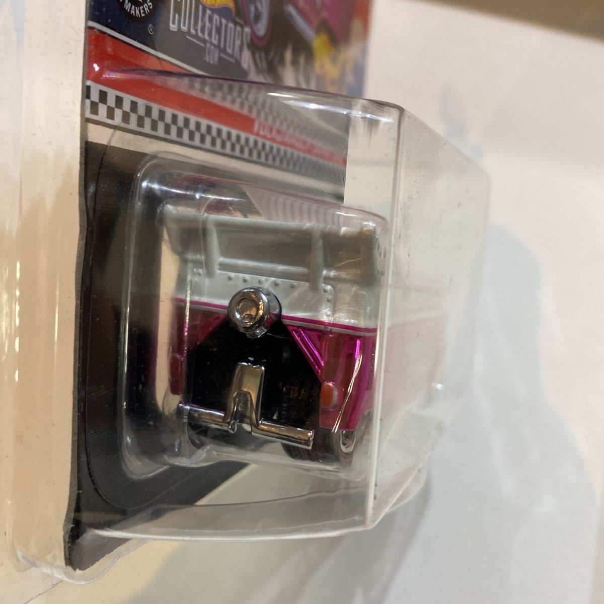 Hot wheels RLC Volkswagen Drag Bus Candy Striper 20000台限定