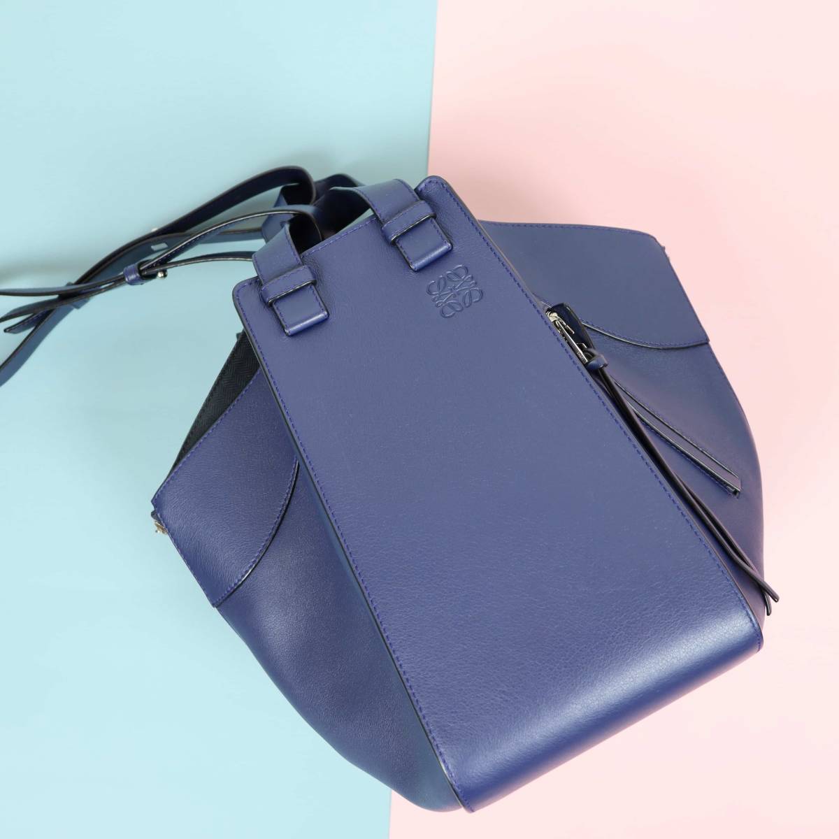 【受注生産品】 美品 Loewe (00942) S金具 レディース レザー 青 バッグ Hammock スモール タン ショルダーバッグ ロエベ ショルダー 【受注生産品】 美品 Loewe (00942) S金具 レディース レザー 青 バッグ Hammock スモール タン ショルダーバッグ ロエベ ショルダー