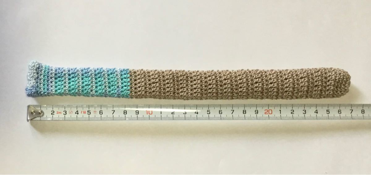 傘の持ち手カバー グリップカバー 手編み レース糸 2色使い サンドベージュ× カラフル アクアブルー