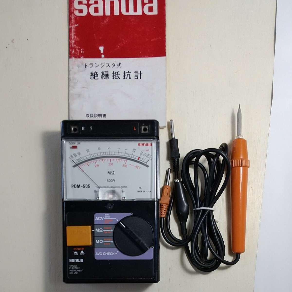 SANWA三和計器製作所の見やすいアナログ絶縁抵抗計です 取扱説明 SANWA三和計器製作所の見やすいアナログ絶縁抵抗計です 取扱説明