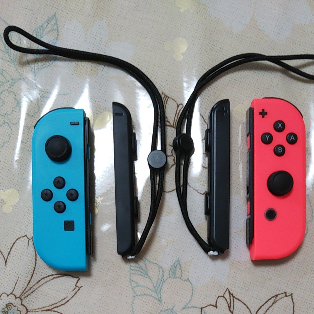 Nintendo Switch  Joy-Con 訳あり！ブルーはスティックに不具合あり。レッドは問題なく使えます。