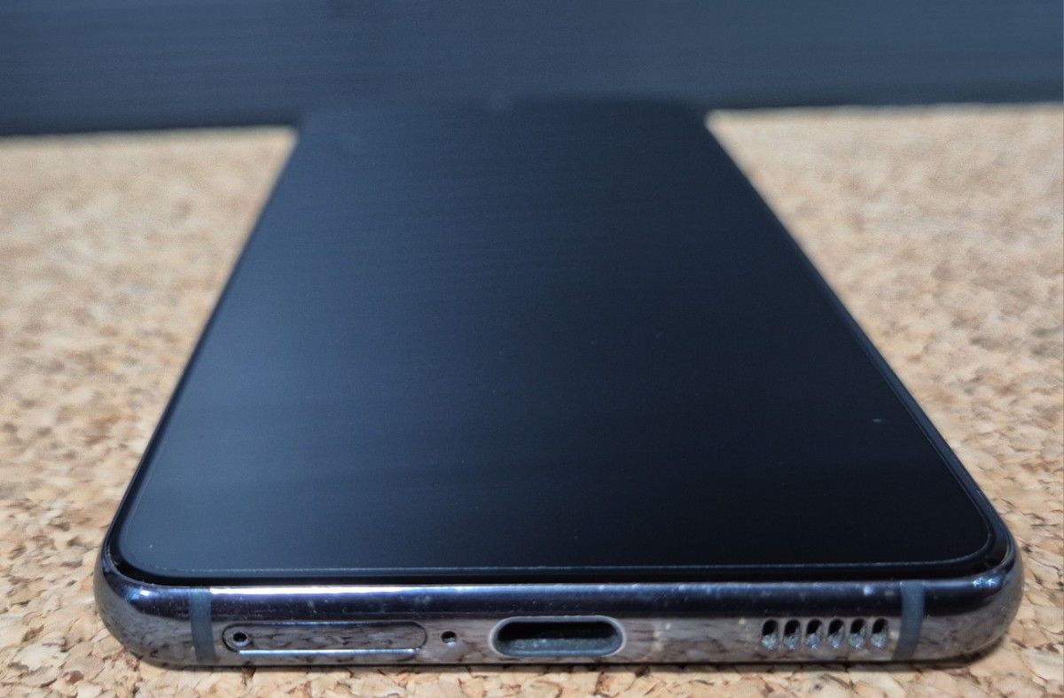 Galaxy S21 5G SIMフリー au Samsung SCG09 コンパクトスマホ 軽量