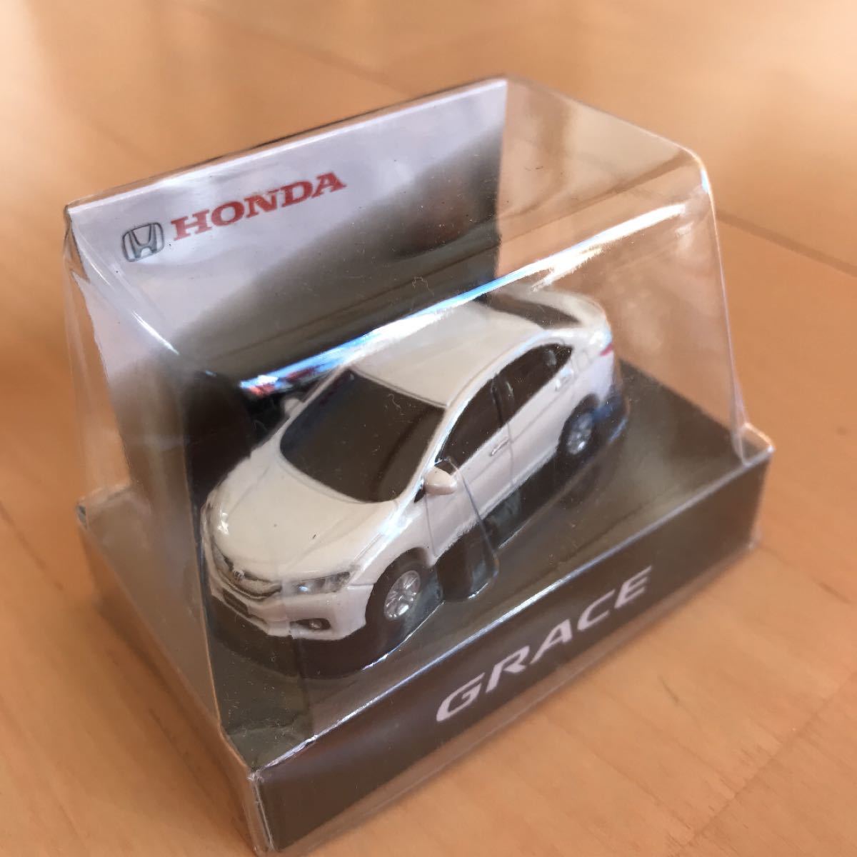 Paypayフリマ Honda ホンダ グレイス Ledキーホルダー ホワイト Ledライト ミニカー Paypayフリマ Honda ホンダ グレイス Ledキーホルダー ホワイト Ledライト ミニカー