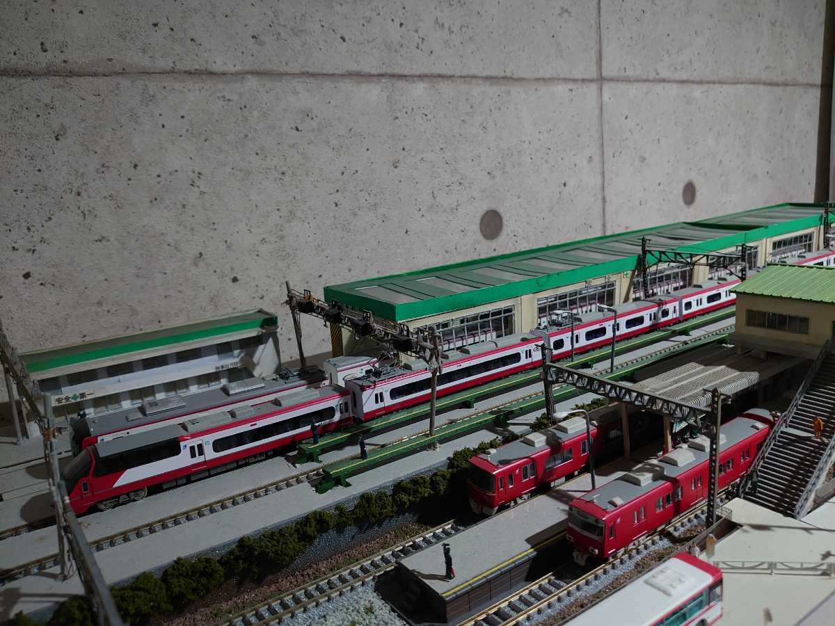 44％割引無料配達 Nゲージ ジオラマ 4線車両基地近郊駅2線 ライト付き Nゲージ 鉄道模型 おもちゃ、ゲーム-MBIS.CA