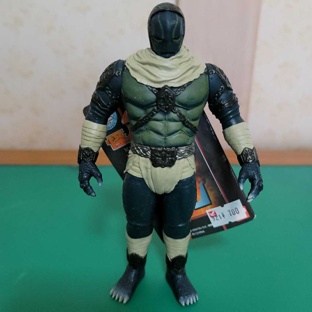 激安店舗
仮面ライダークウガ 怪人シリーズ 12 カメ種怪人 ゴ.ガメゴ.レ バンダイ 2000 メイド イン チャイナ 未使用新品 。 怪人、戦闘員 激安店舗
仮面ライダークウガ 怪人シリーズ 12 カメ種怪人 ゴ.ガメゴ.レ バンダイ 2000 メイド イン チャイナ 未使用新品 。 怪人、戦闘員