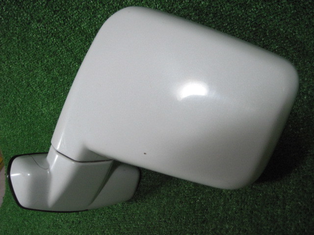  Mitsubishi Chariot Grandis N94W door mirror left used color :W75 7 pin electric storage heater 210560