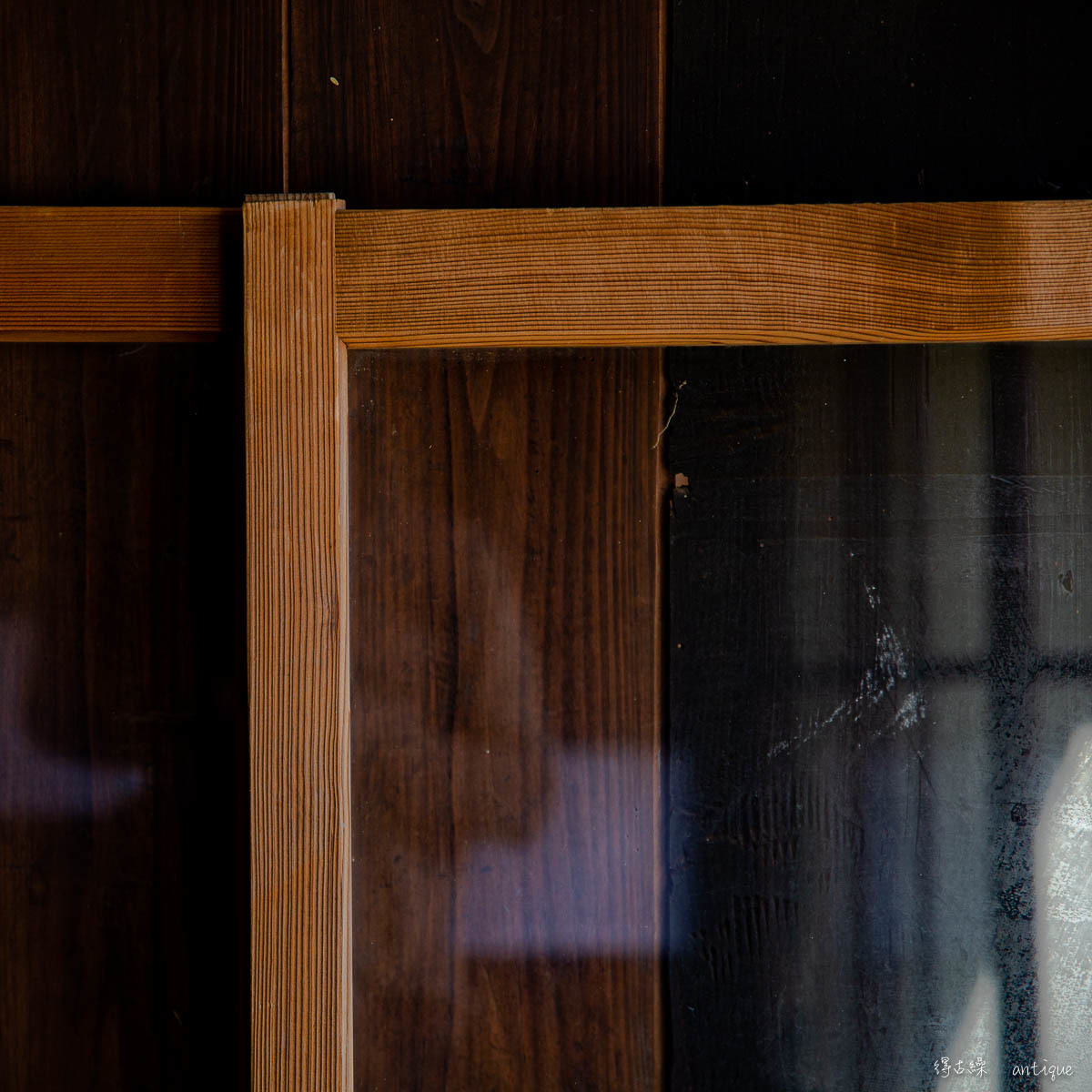[ old Japanese-style house. fittings ] hinoki cypress. obi entering large window / height 1374 width 682/ brass key door car attaching /.. . hinoki / wooden window wooden fittings . door sliding door / antique old fittings profit old .