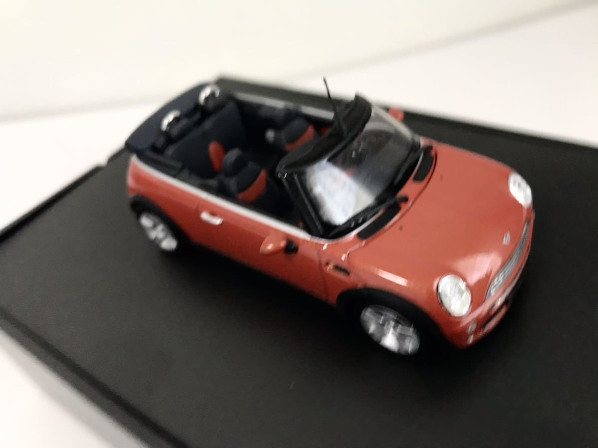 1/43 BMW Mini кабриолет orange 