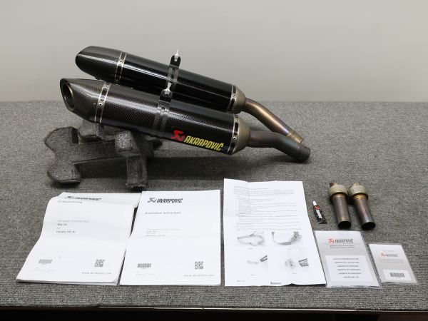 YZF-R1 07-08 4C8 アクラポビッチ スリップオン AKRAPOVIC カーボン