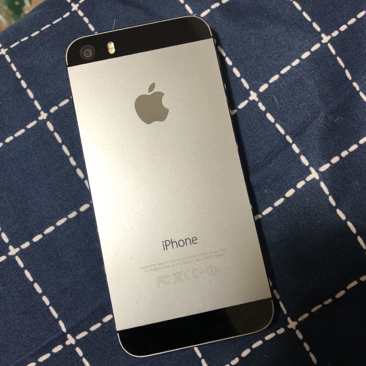 iPhone 5s【画面割れあり】