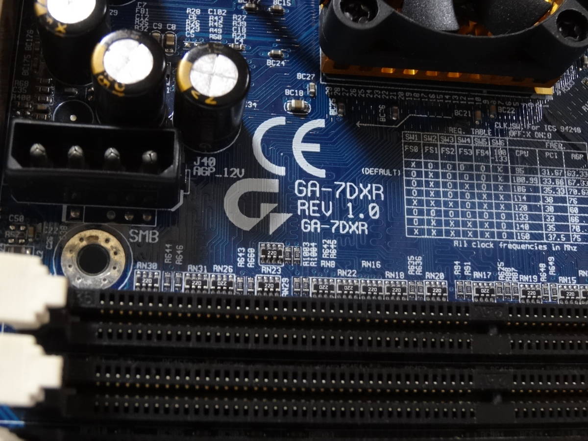 GIGABYTE　GA-7DXR REV1.0【コンデンサ膨れあり・ジャンク】SocketA　_画像7