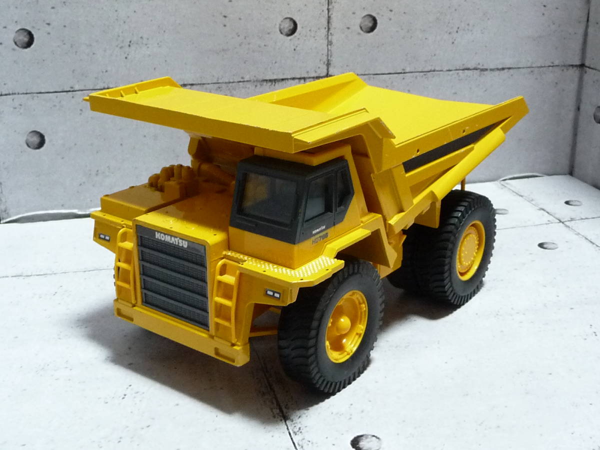 KOMATSU HD785 ダンプトラック　建設トラック_画像1