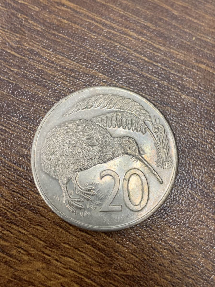 ヤフオク! - 【521-2】ニュージーランド 20セント硬貨 1986年...