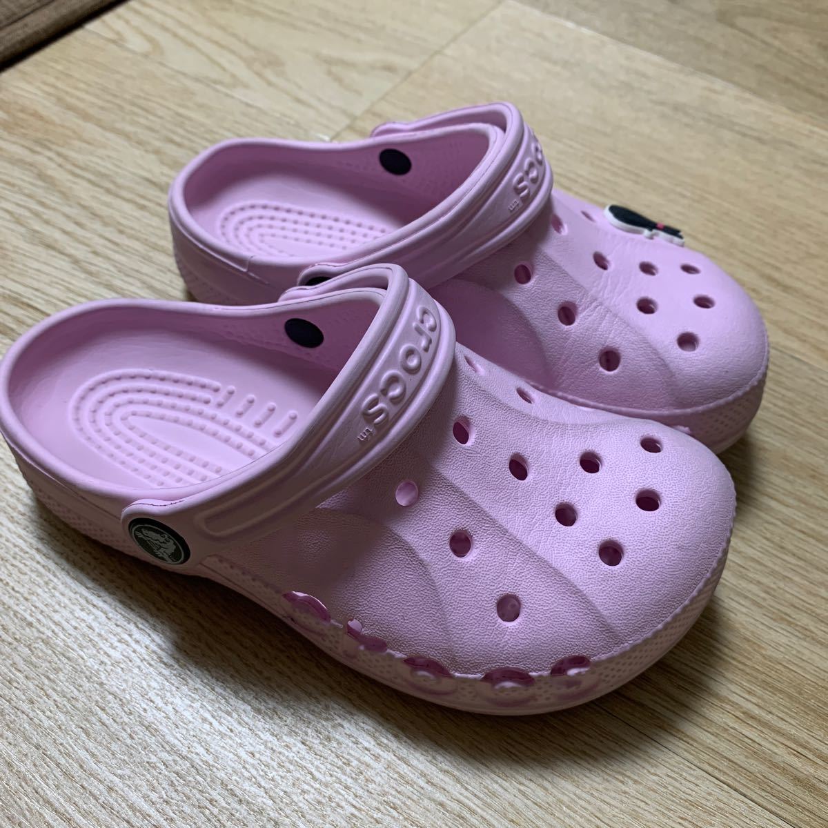 Paypayフリマ Crocs クロックスサンダル キッズ ベビーピンク Usサイズ 12 13 クロックスバッジ 美品 Paypayフリマ Crocs クロックスサンダル キッズ ベビーピンク Usサイズ 12 13 クロックスバッジ 美品