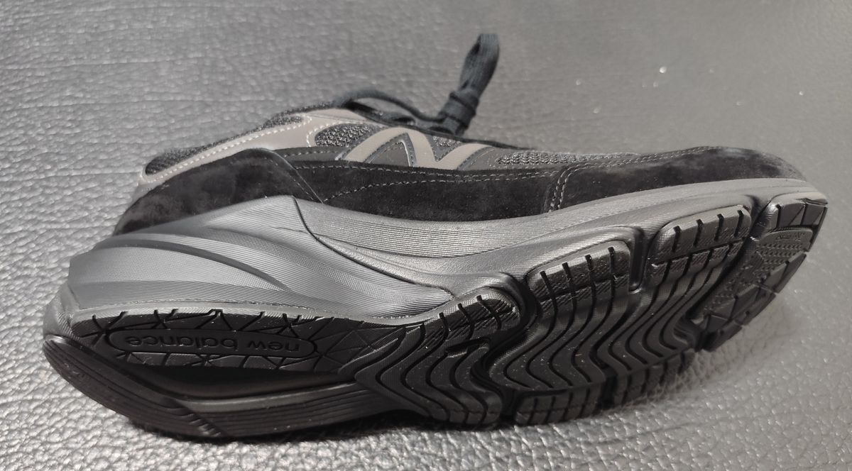 新品】ニューバランス U990BB6 990v6 トリプルブラック27 5cm｜Yahoo 