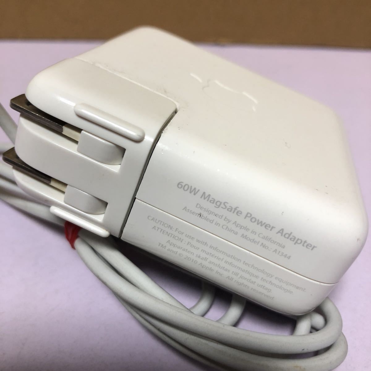 Apple アップル 60W 16.5V-3.65A /MagSafe Power Adapter A1344中古動作品 /SHA771_画像3