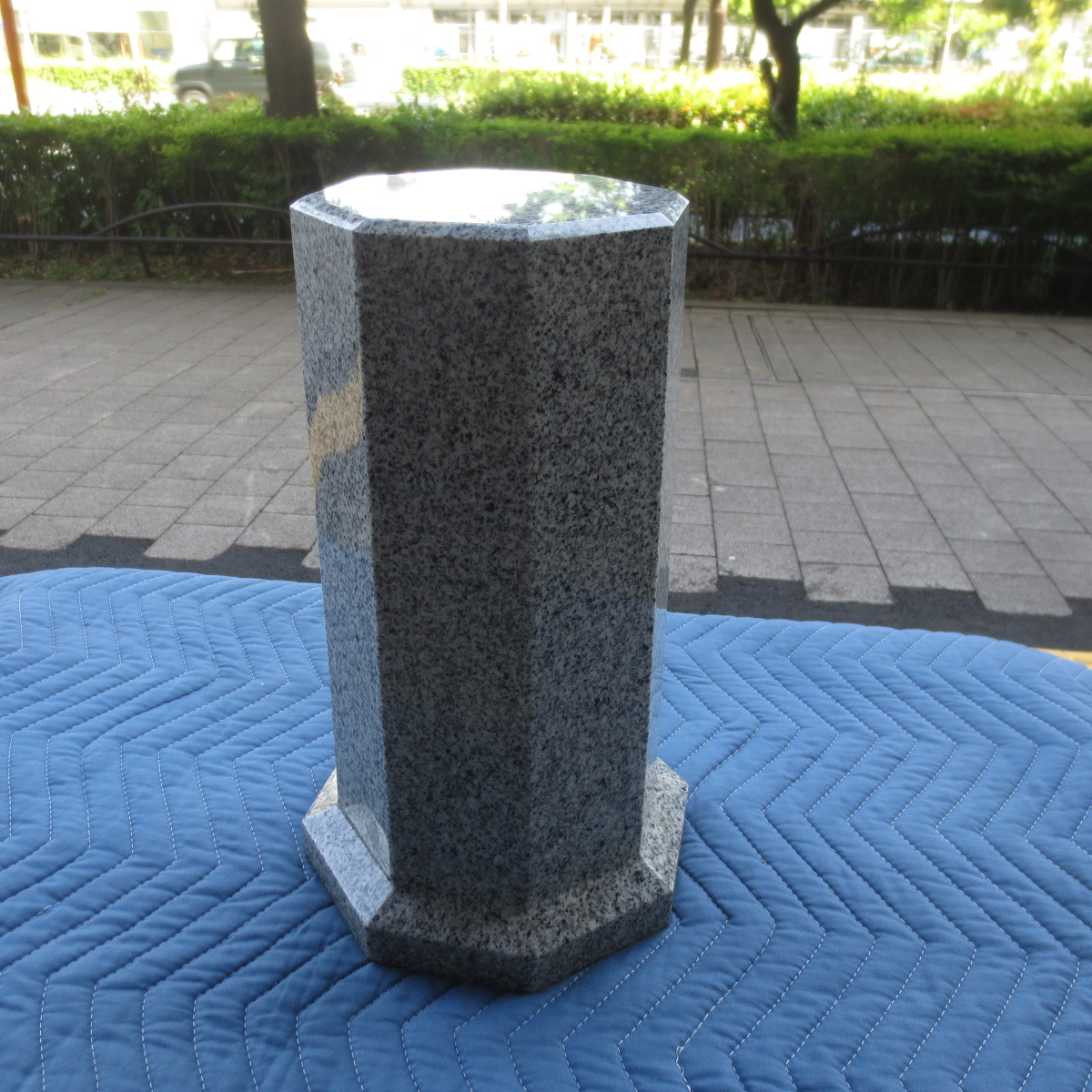墓誌 句碑 記念碑 歌碑 石塔 供養塔 G614御影石 8面体 墓誌 句碑 記念碑 歌碑 石塔 供養塔 G614御影石 8面体