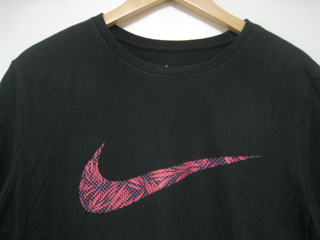 NIKE ナイキ トップス Tシャツ 半袖 ロゴ プリント 黒 ブラック 丸首 Mサイズ_画像2