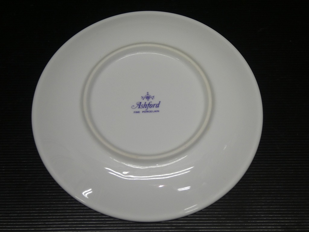●Ashford アッシュフォード Fine Porcelain 16.5㎝ プレート皿 デザート皿 白●_画像4