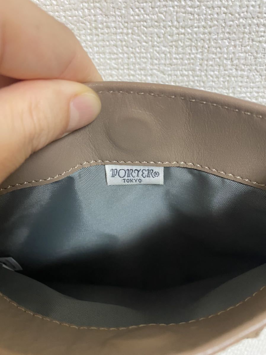ポーター PORTER EASE SACOCHE イーズ レザー サコッシュ ベージュ