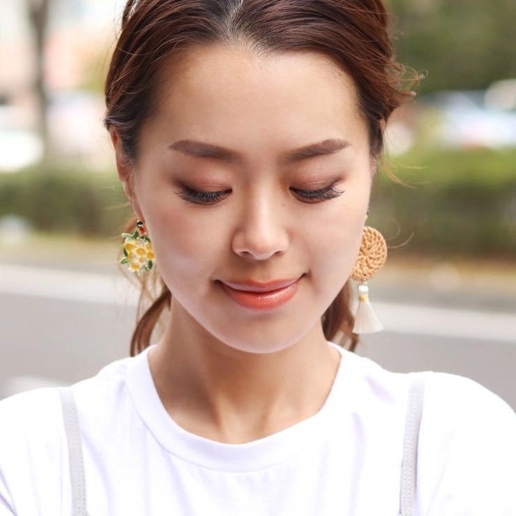 REAL STYLE アシンメトリーバードモチーフピアス　ブラウン_画像1