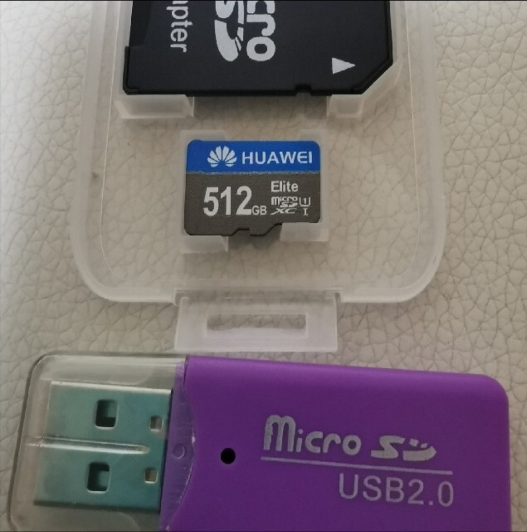 512GB MicroSD  カード　マイクロSD カード　アダプター＋USBカードリーダー