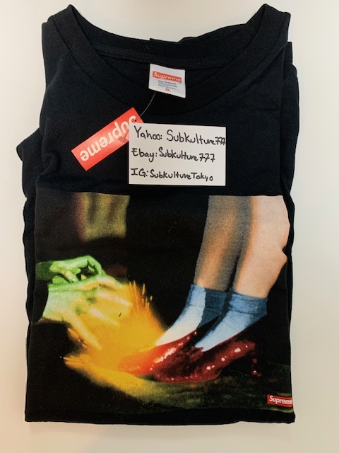 豪奢な Supreme シュプリーム Tシャツ 【新品】 DOROTHY Logo 黒 XL